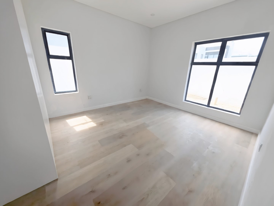 4 Bedroom Property for Sale in Sandown Western Cape